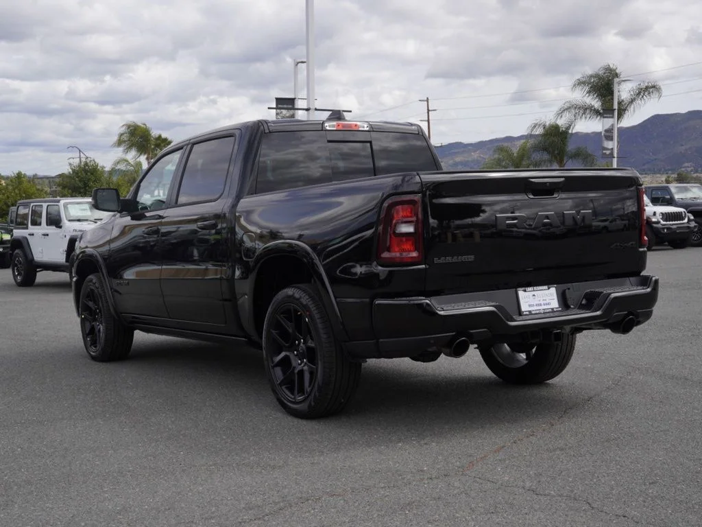 New 2026 Diamond Black Crystal Pearl-Coat Exterior Paint RAM Laramie image 5