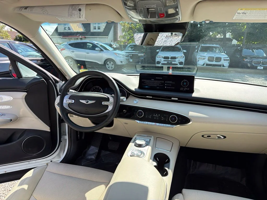Used 2024 White Genesis 2.5T image 24