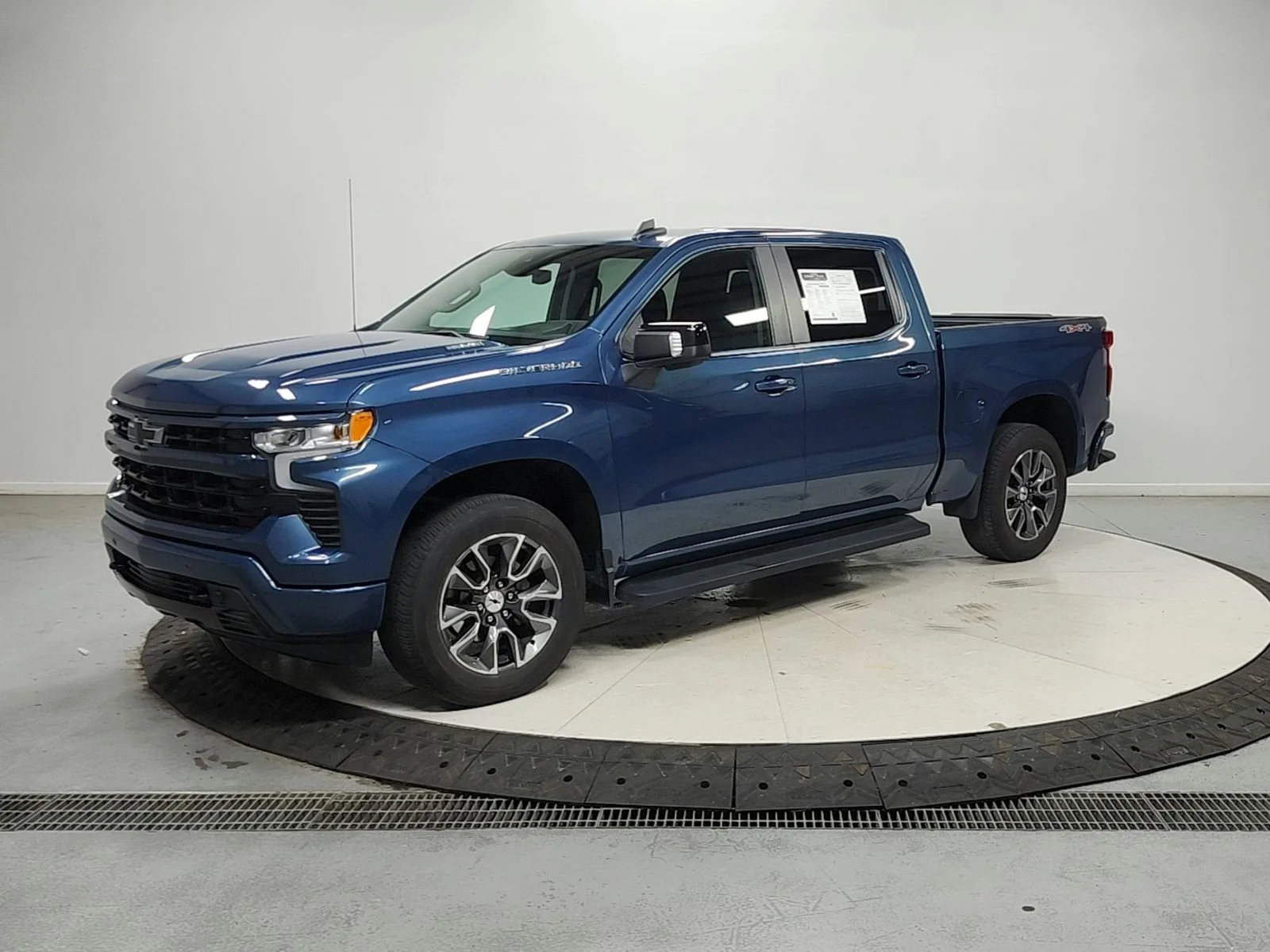 Used 2024 Blue Chevrolet RST image 4