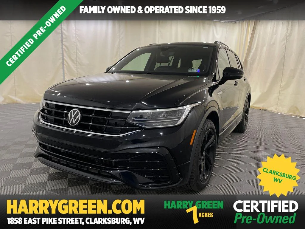 2023 Volkswagen Tiguan 2.0T SE R-Line Black 4Motion's photo