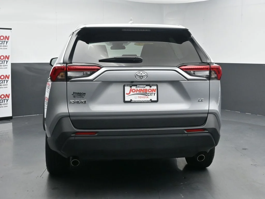 Used 2025 Silver Toyota LE image 7