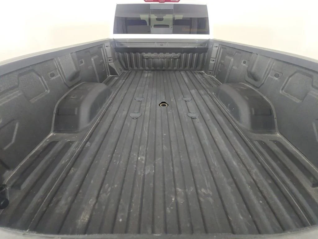 Used 2024 White Frost Tricoat GMC Denali DRW image 16