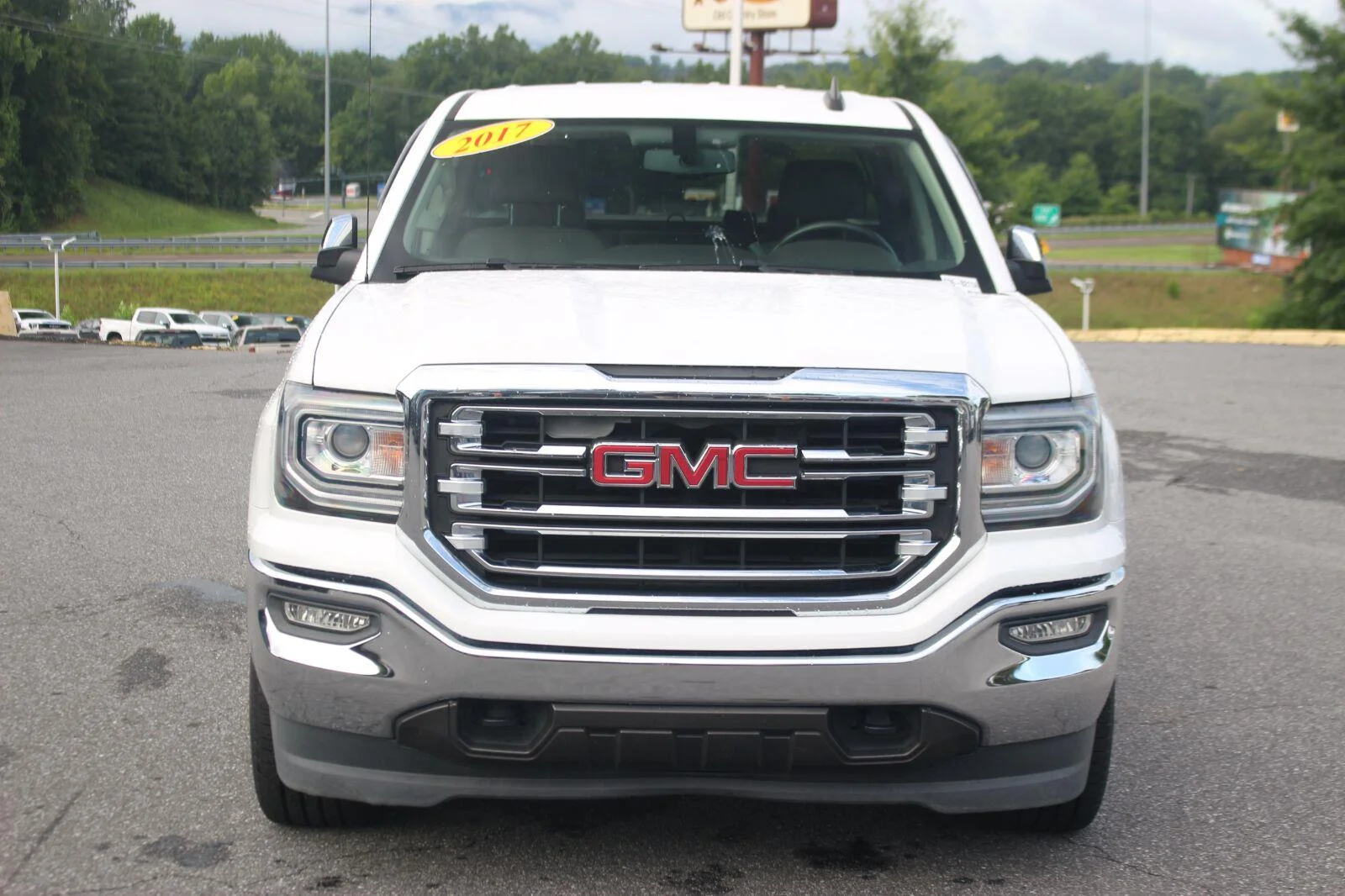Used 2017 SUMMIT WHITE GMC SLT image 2