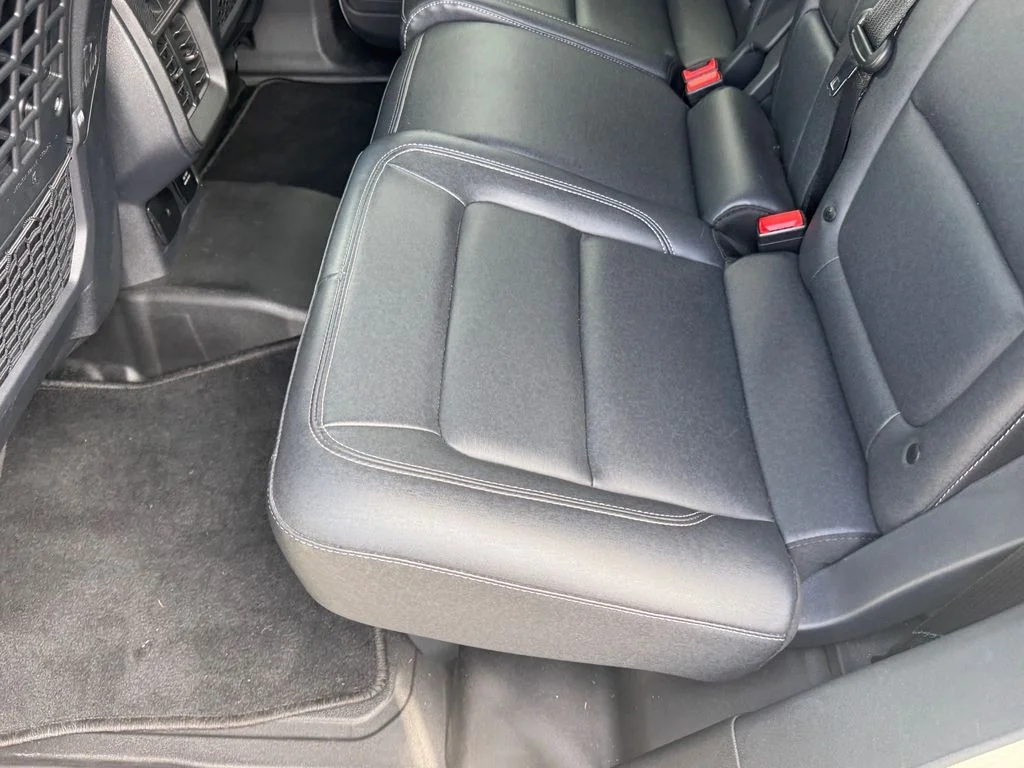 Used 2025 Beige Ford Badlands image 13
