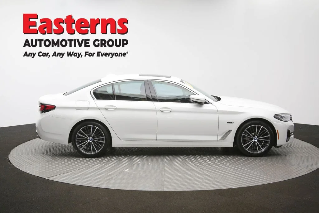 Used 2023 White BMW 530e iPerformance image 49