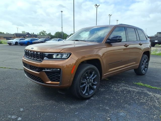 New 2026 Copper Shino Metallic Clearcoat Jeep Limited Reserve image 3