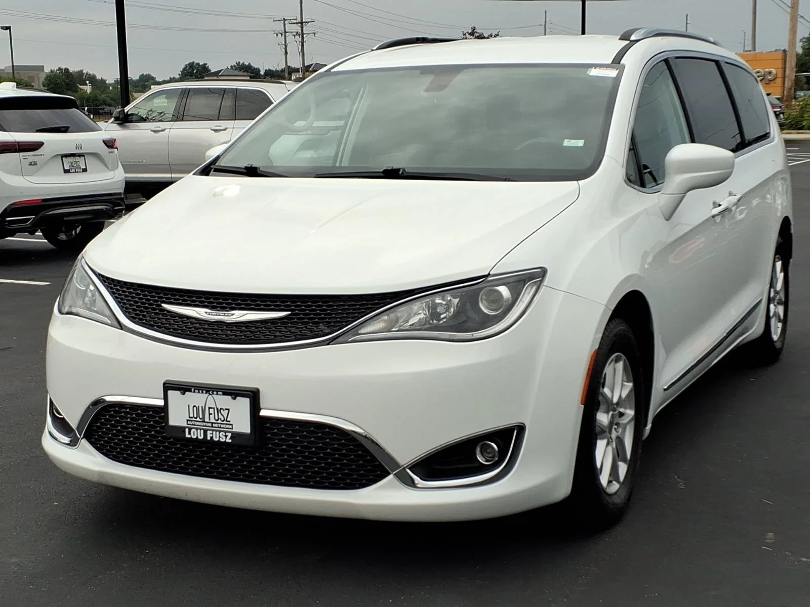 Used 2020 Chrysler Pacifica Touring L with VIN 2C4RC1BG8LR115163 for sale in O'Fallon, MO