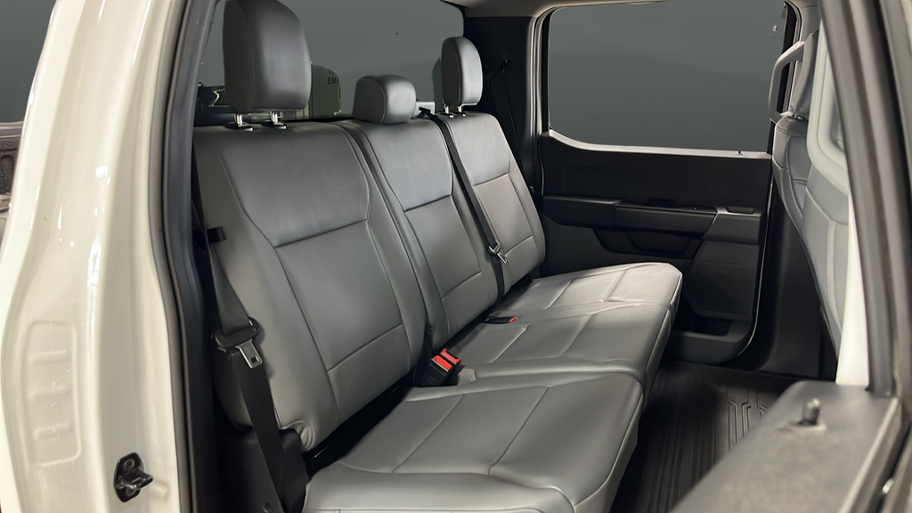 Used 2022 Oxford White Ford XL image 23