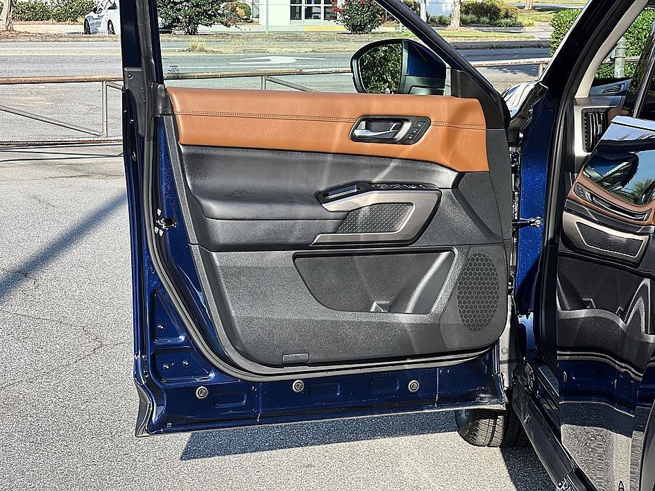 Used 2025 Deep Ocean Blue Pearl Nissan Platinum image 20