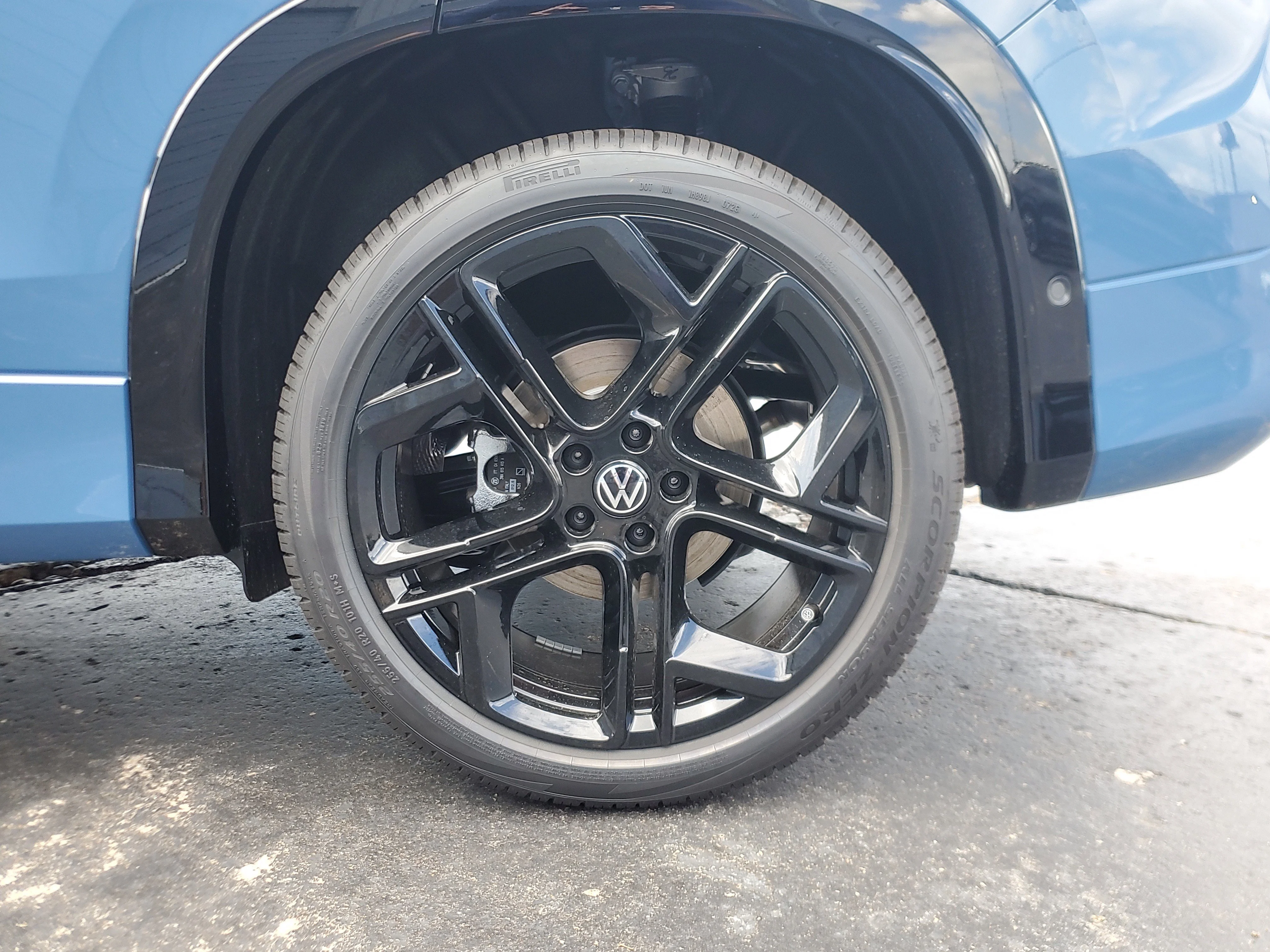 New 2026 Blue Volkswagen SE R-Line Black image 10