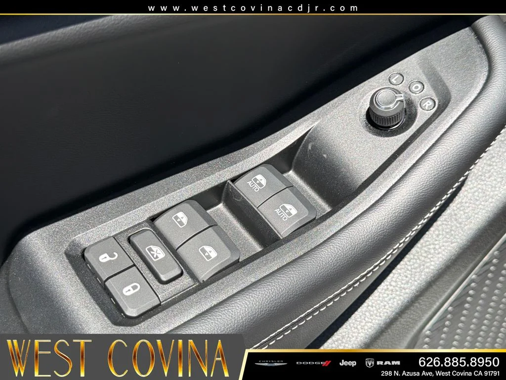 New 2026 Silver Zynith Jeep Laredo X image 11