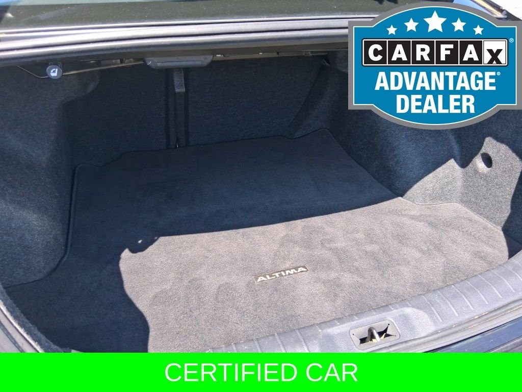 Used 2022 Black Nissan 2.5 SR image 16