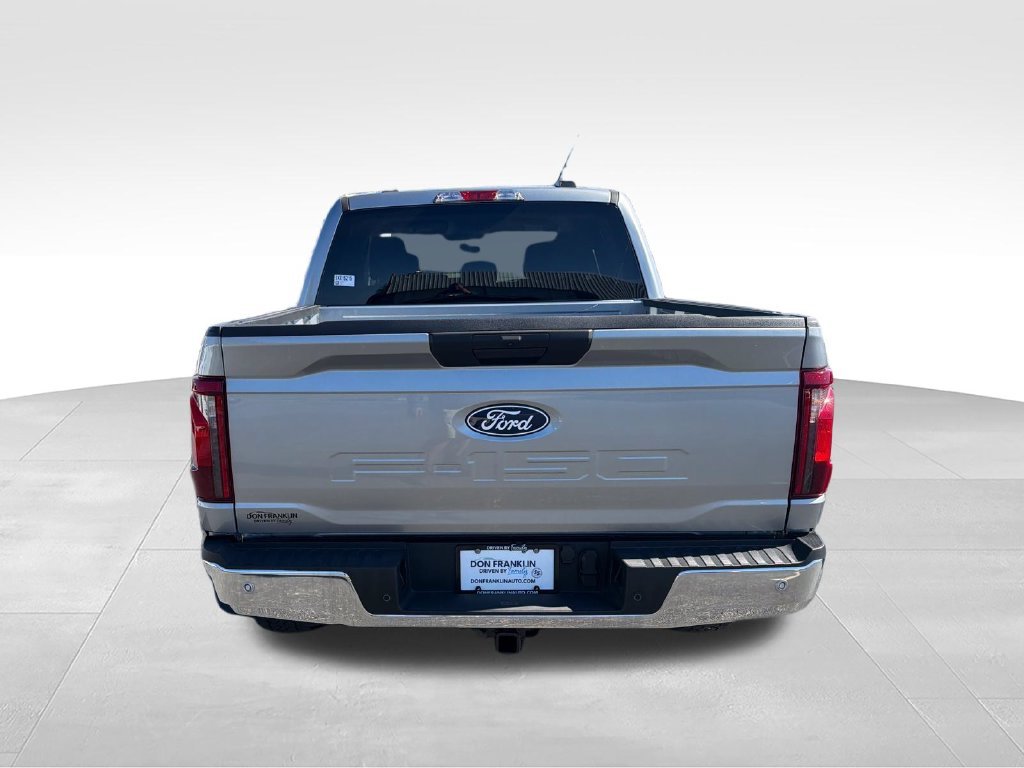 Used 2025 Silver Ford XLT image 4