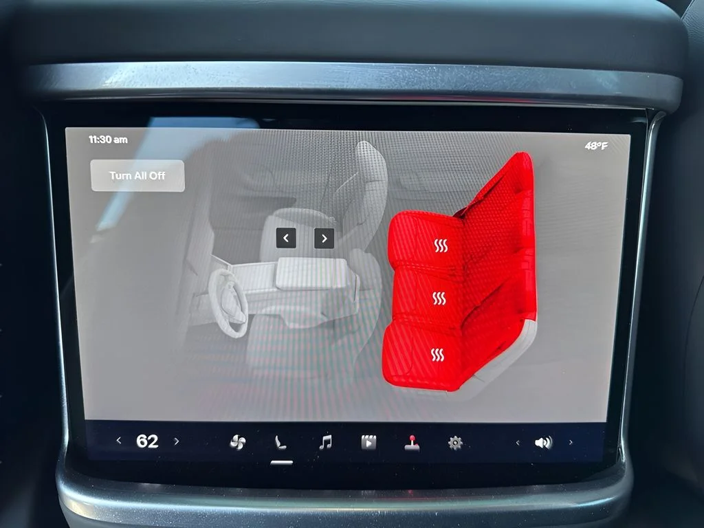 Used 2024  Tesla Base image 13