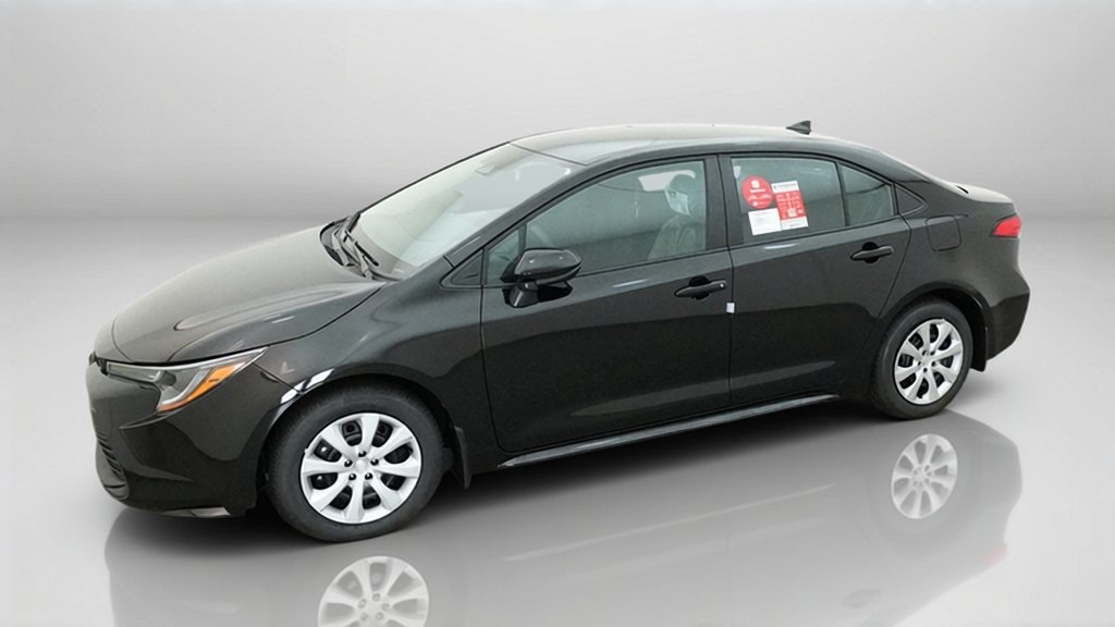 New 2027 Inked Toyota LE image 3