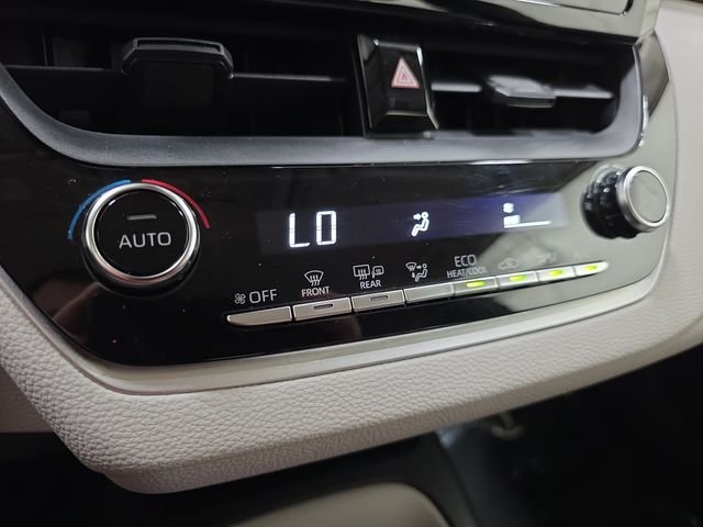 Certified Used 2020  Toyota LE image 19