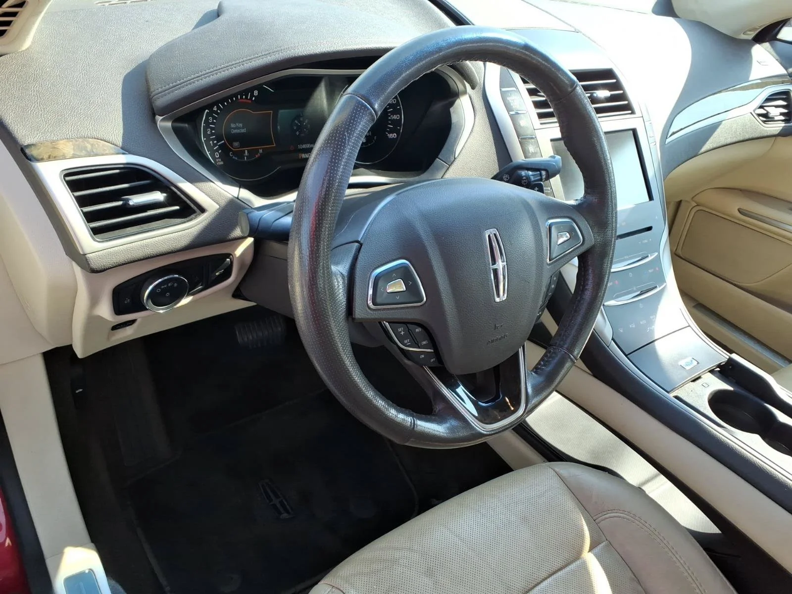 Used 2014 Ruby Red Metallic Lincoln Base image 8