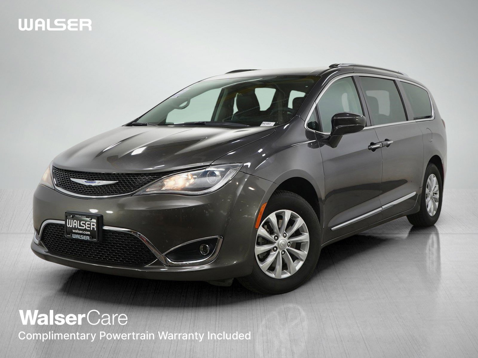 2019 Chrysler Pacifica Touring L's photo