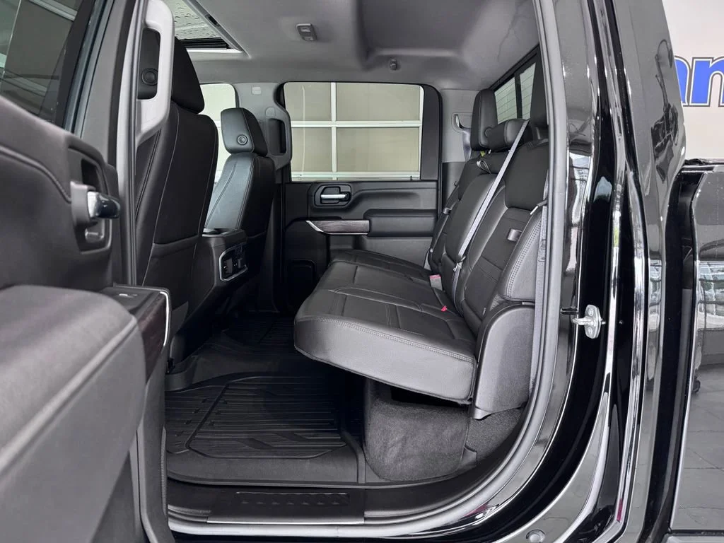 Used 2022 Ebony Twilight Metallic GMC Denali image 13