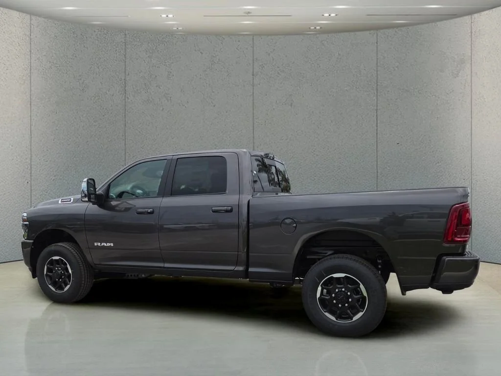 New 2026 Granite Crystal Metallic Clear-Coat Exterior Paint RAM Laramie image 7