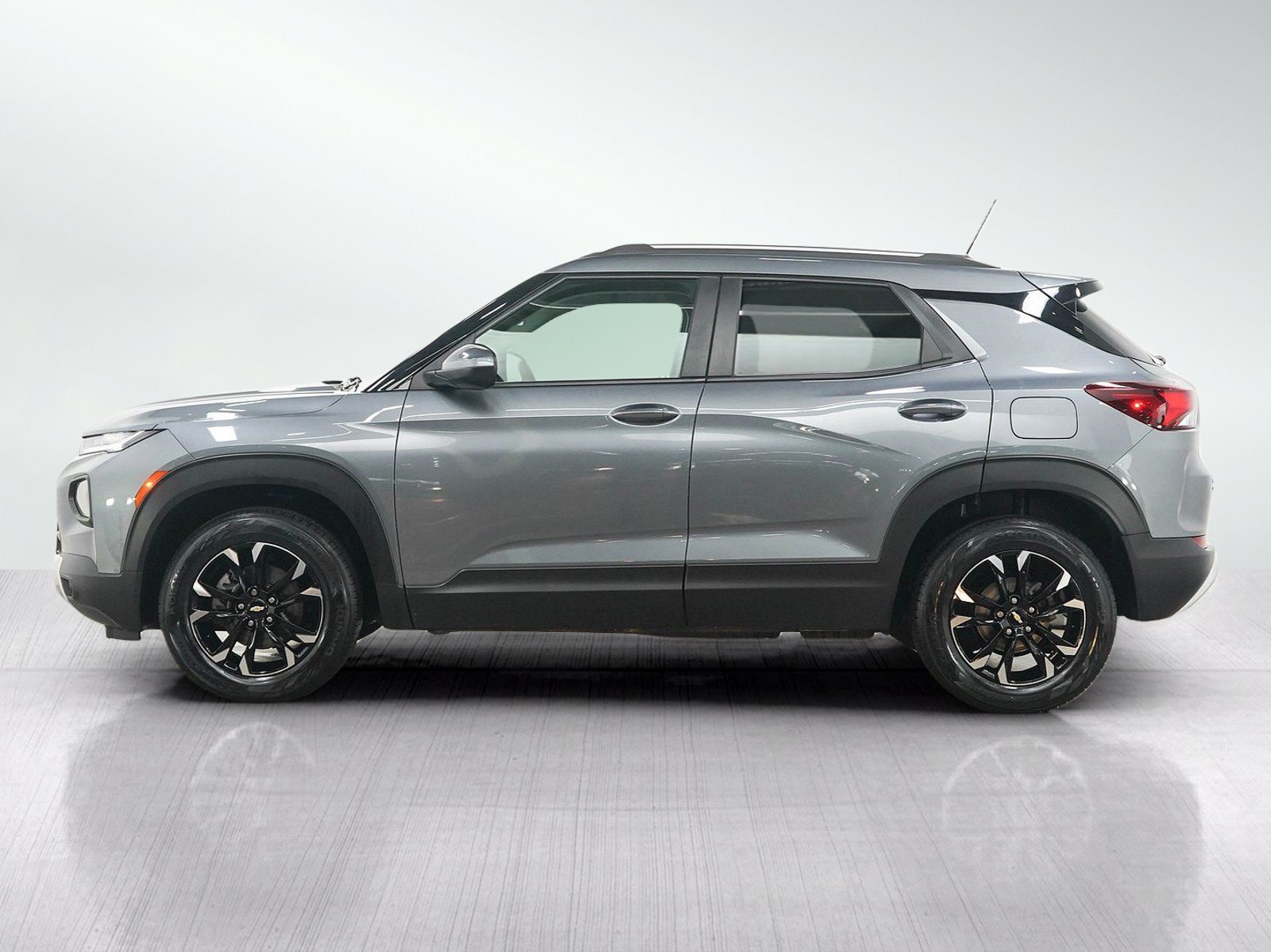 Used 2022 Chevrolet Trailblazer LT with VIN KL79MRSL1NB092722 for sale in White Bear Lake, Minnesota