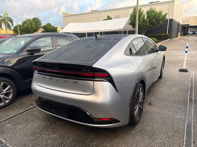 Used 2024  Toyota XLE image 2
