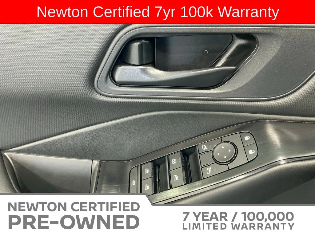 Certified Used 2025 Everest White Pearl Nissan S image 30