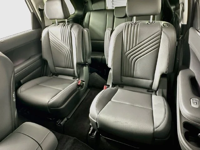New 2027 White Hyundai SEL image 11