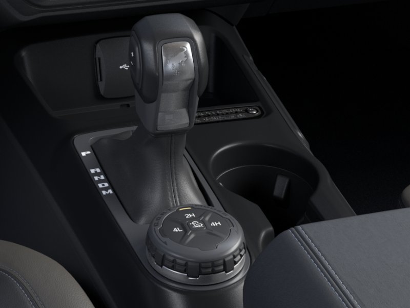 New 2025 Azure Gray Metallic Tri-Coat Ford Outer Banks® image 17