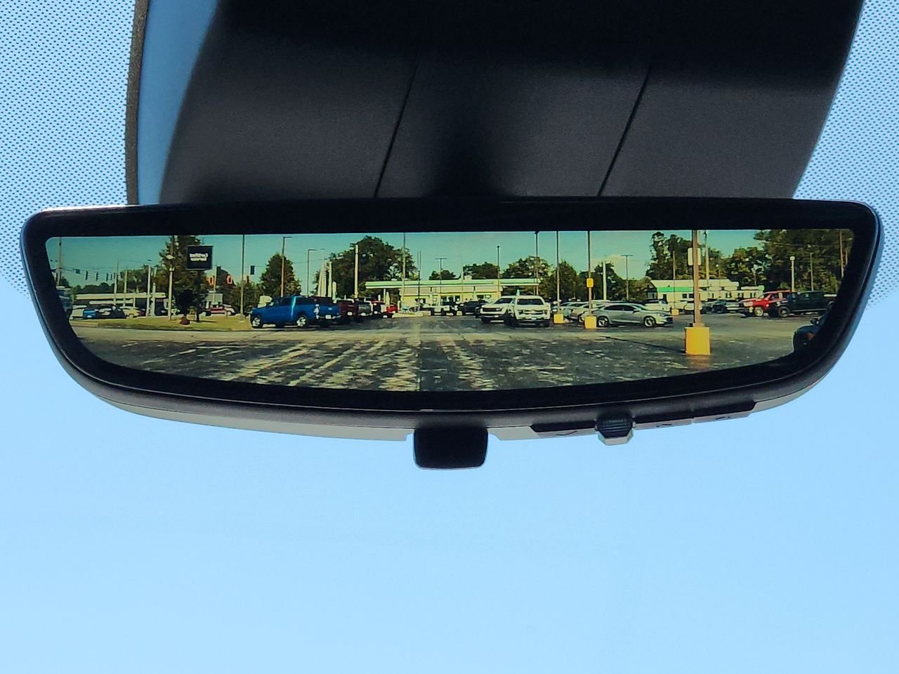 2026 GMC Yukon Denali - Photo 29