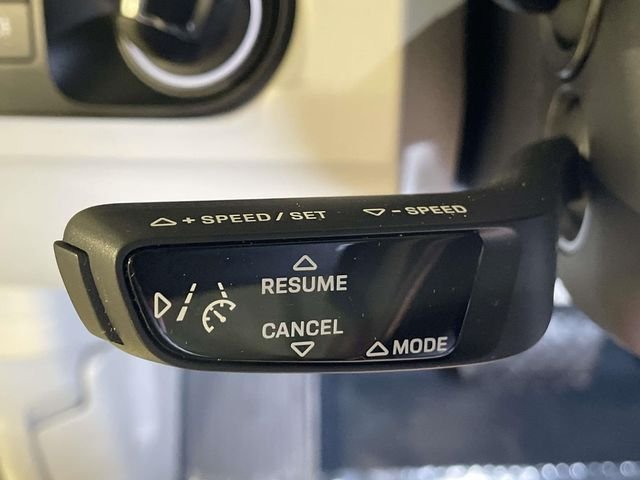 Used 2022 Silver Porsche  image 42