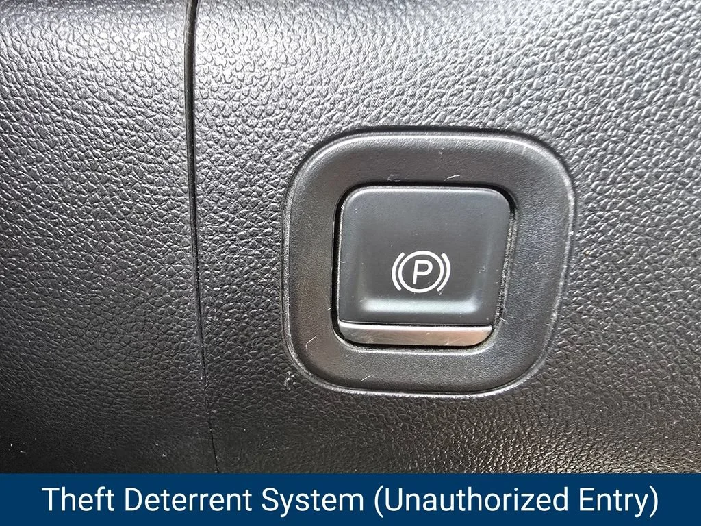 Certified Used 2022 Summit White Chevrolet Custom image 24