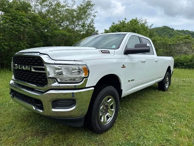 Used 2022 White Ram Big Horn image 4