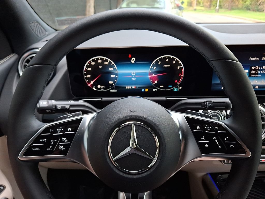 Certified Used 2026 White Mercedes-Benz GLA 250 image 18