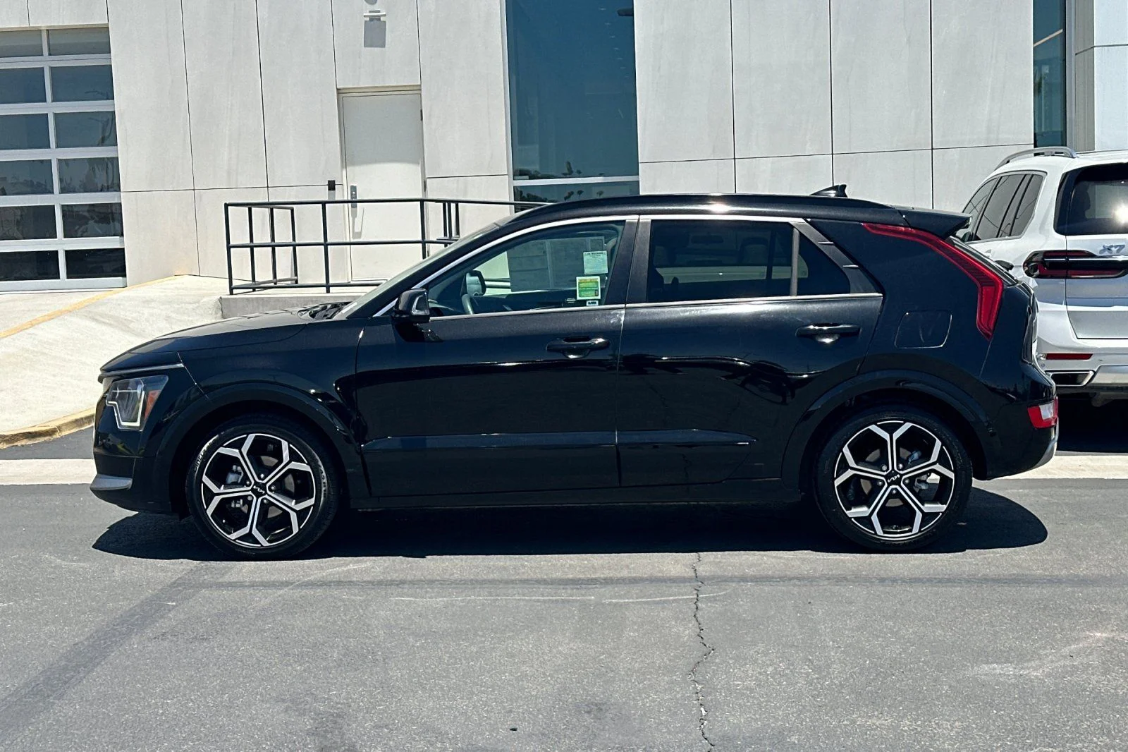Certified Used 2023 Aurora Black Pearl Kia EX Touring image 6