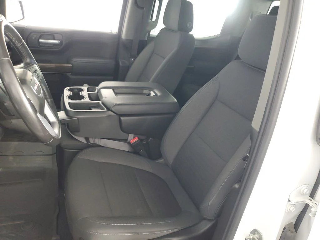 Used 2021 White GMC Elevation image 13