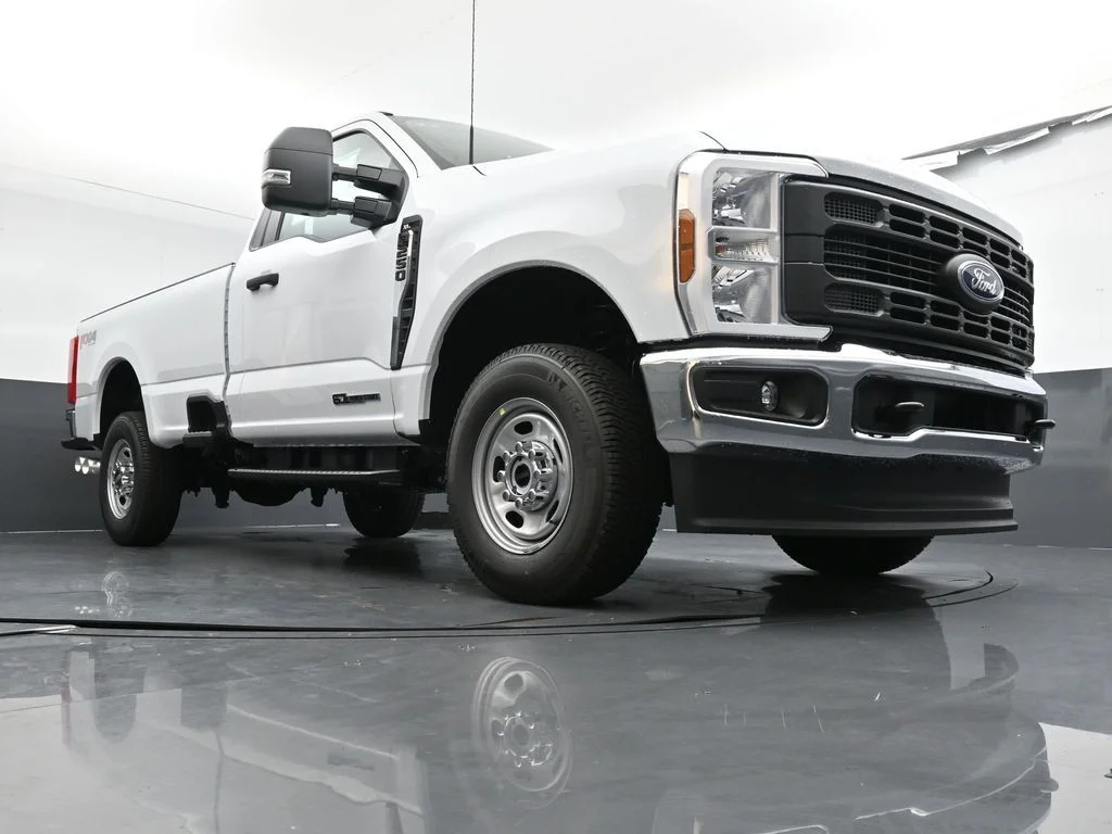New 2026 Oxford White Ford F-250® XL image 28