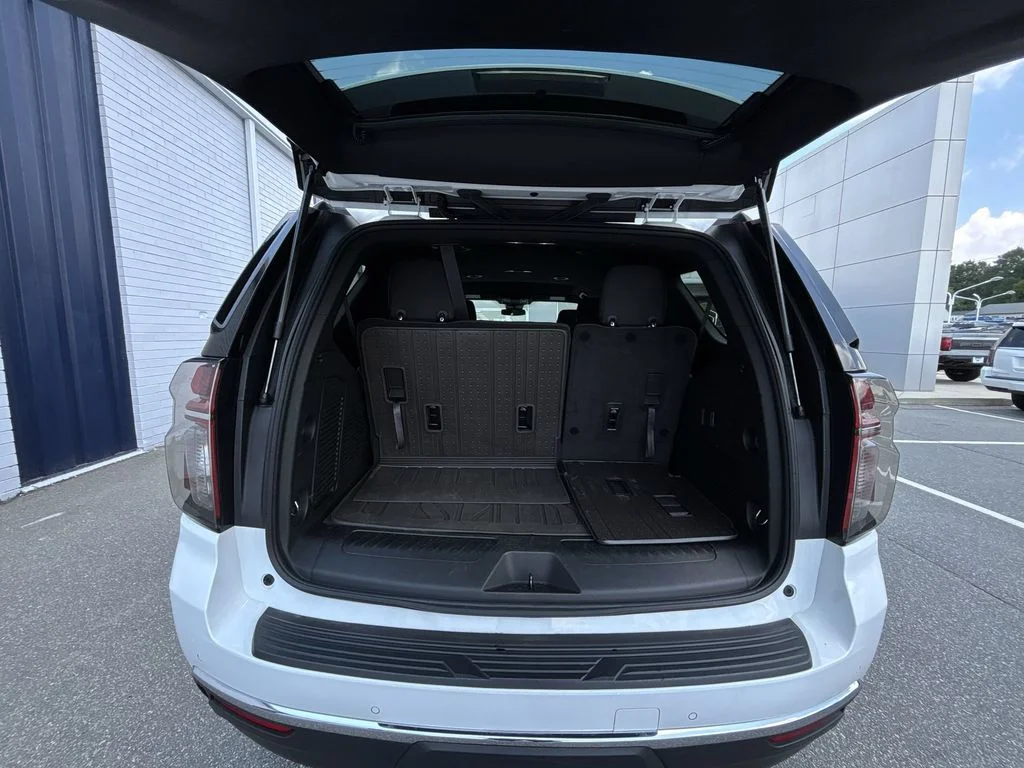 Used 2024 White Chevrolet LS image 20