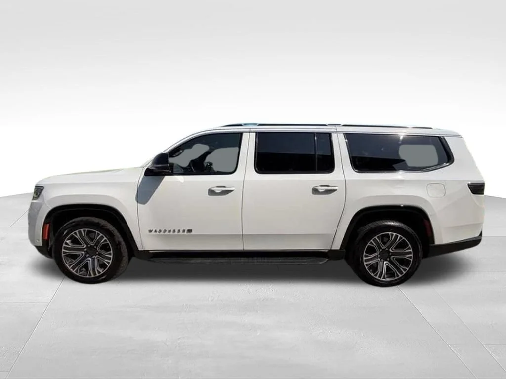 Used 2024 White Jeep Series II image 2