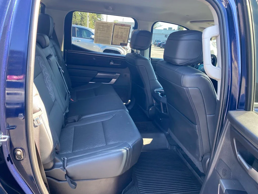 Used 2022  Toyota SR5 image 16