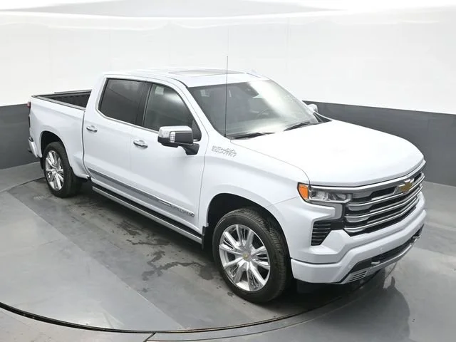 New 2026 Polar White Tricoat Chevrolet High Country image 14