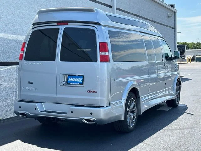 New 2026 Quicksilver Metallic GMC Explorer Limited SE image 8