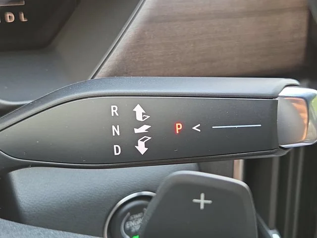 2026 GMC Acadia Denali Ultimate - Photo 18