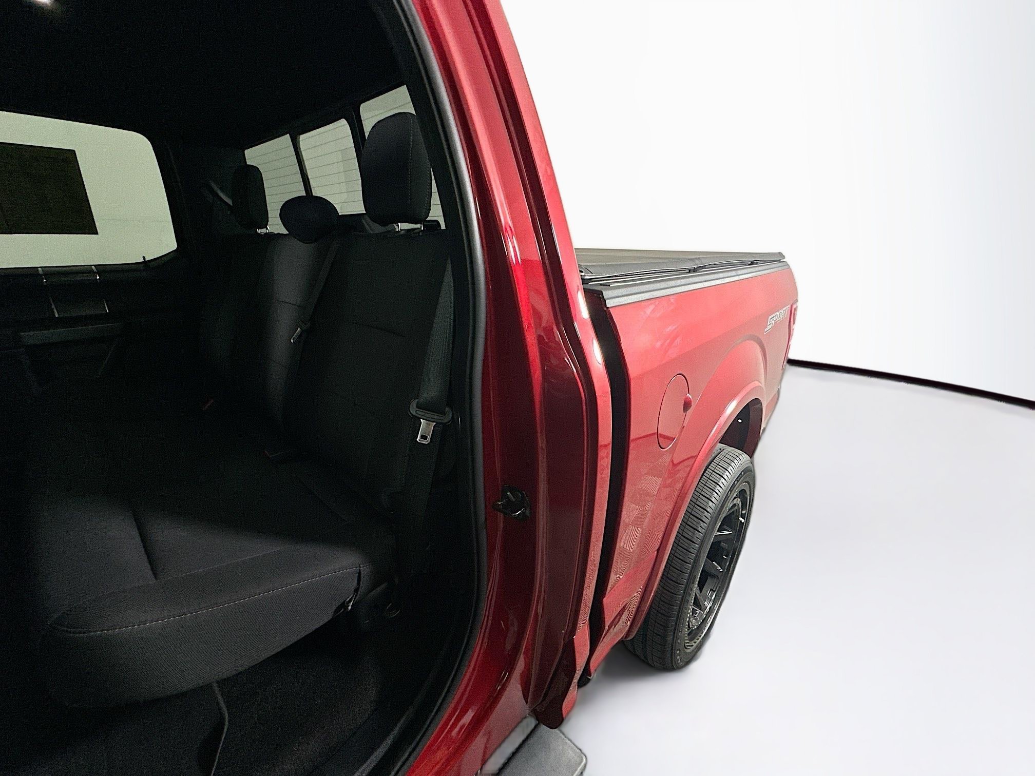 Used 2020 Red Metallic Ford XLT image 25