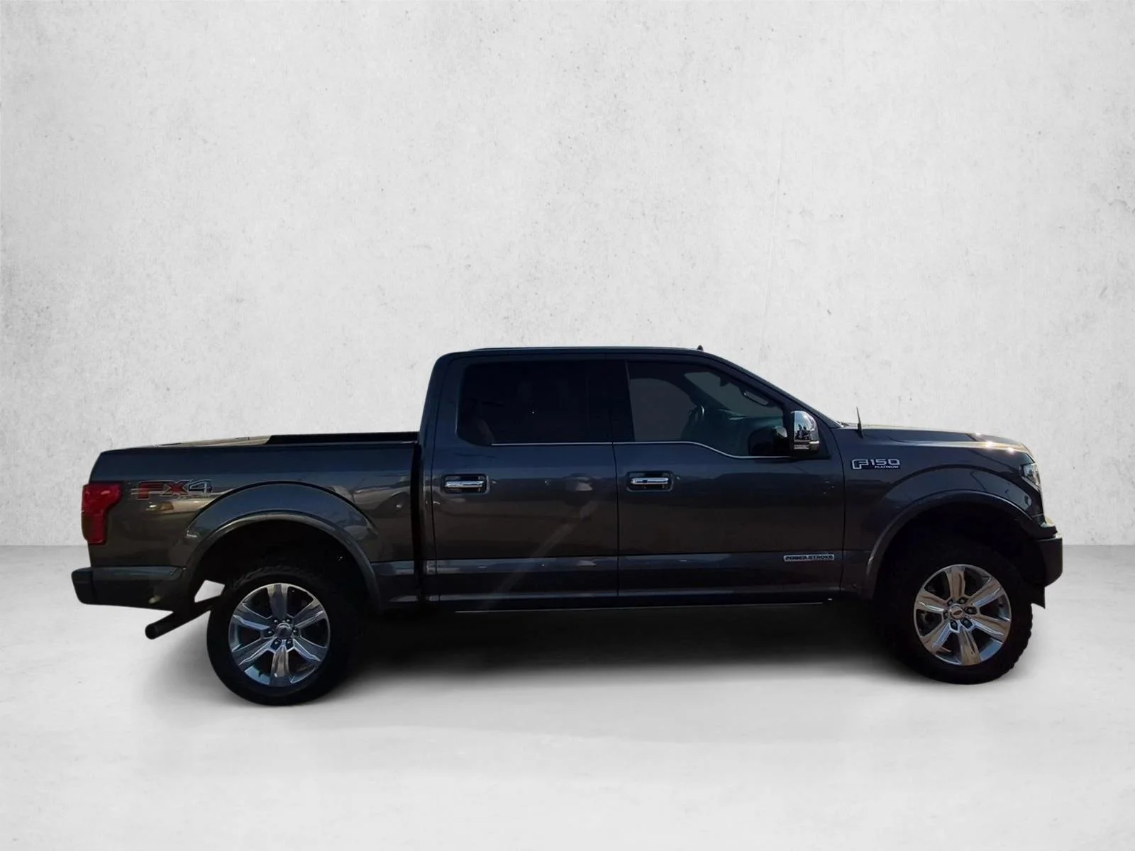 Certified Used 2018 Magnetic Metallic Ford Platinum image 4