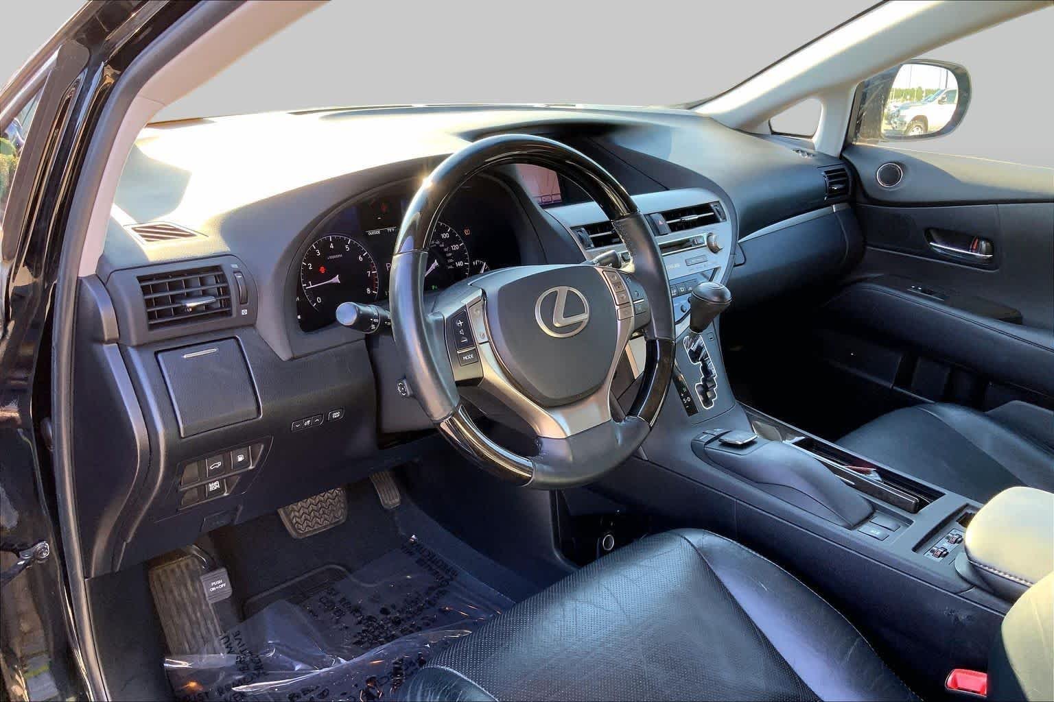 Used 2014 Obsidian Lexus  image 17