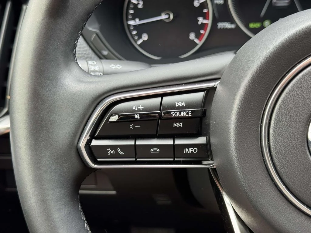 Used 2025 Black Mazda 3.3 Turbo Preferred image 22