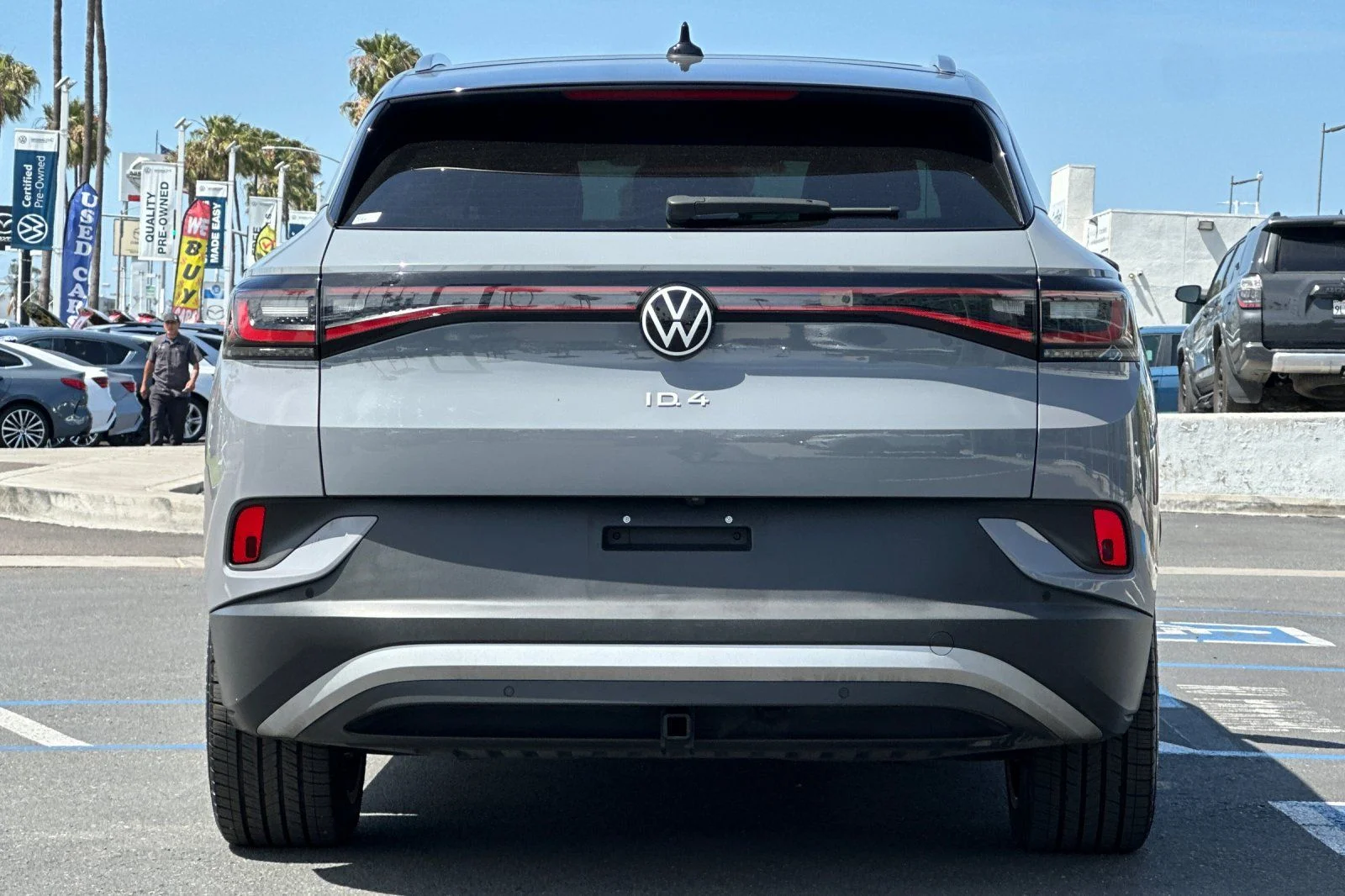 Used 2021 Gray Volkswagen Pro S image 5