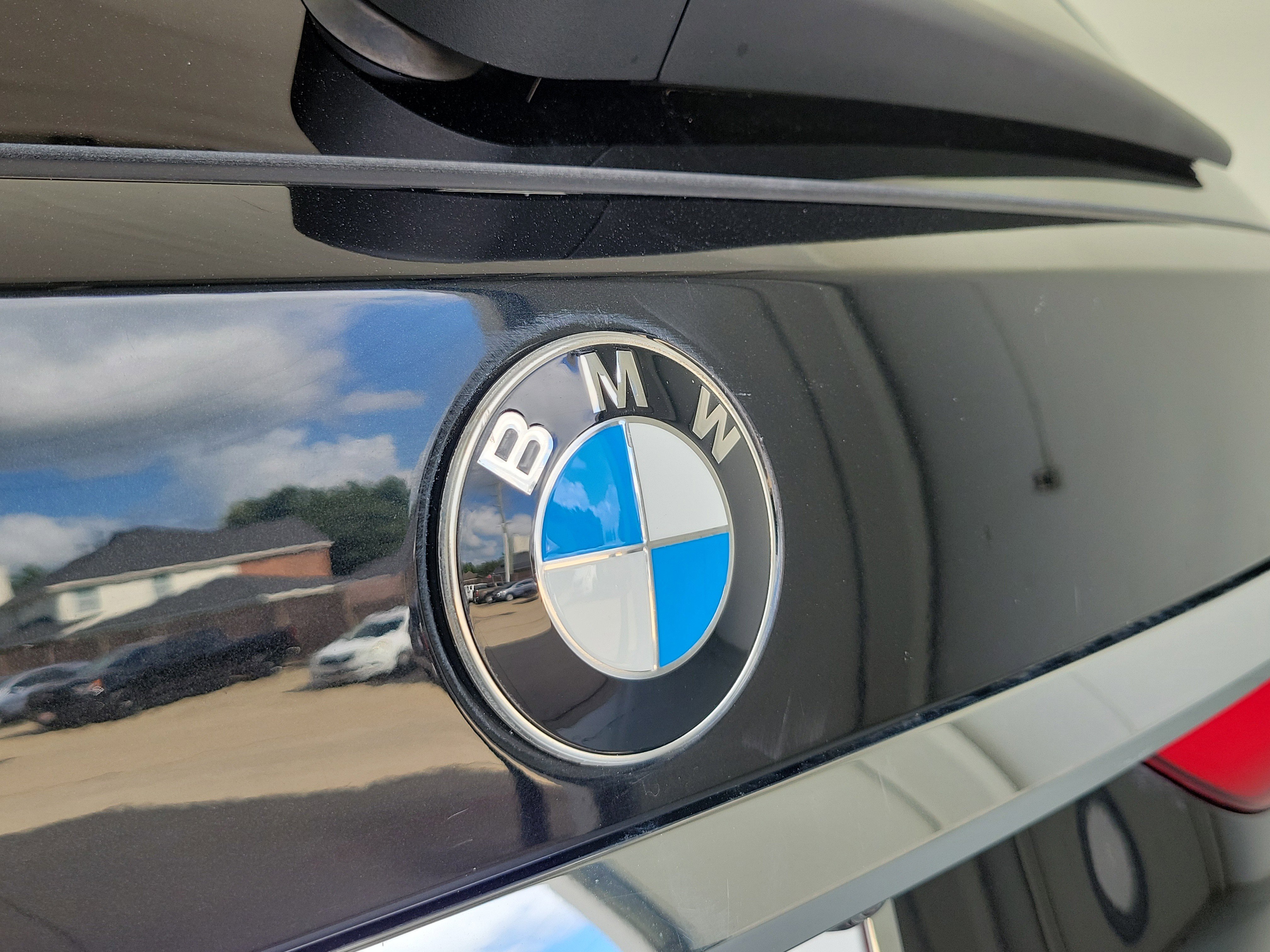 Used 2021 Black Sapphire Metallic BMW xDrive40i image 10