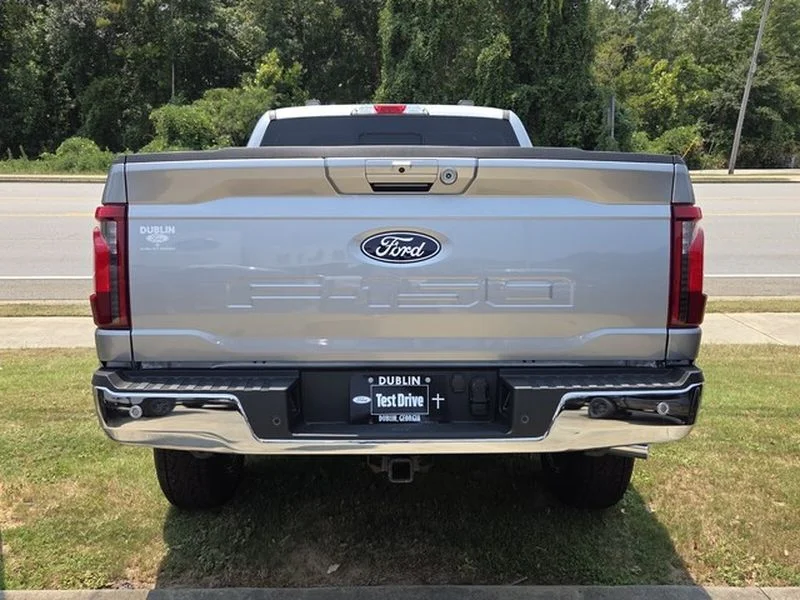 New 2026 Iconic Silver Metallic Ford XLT image 16